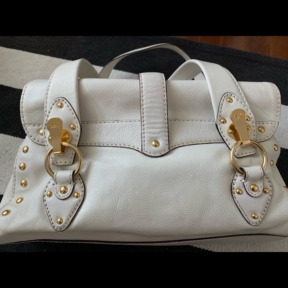 Michael Kors Berkley Shoulder Bag in “Vanilla” - Picture 11 of 15